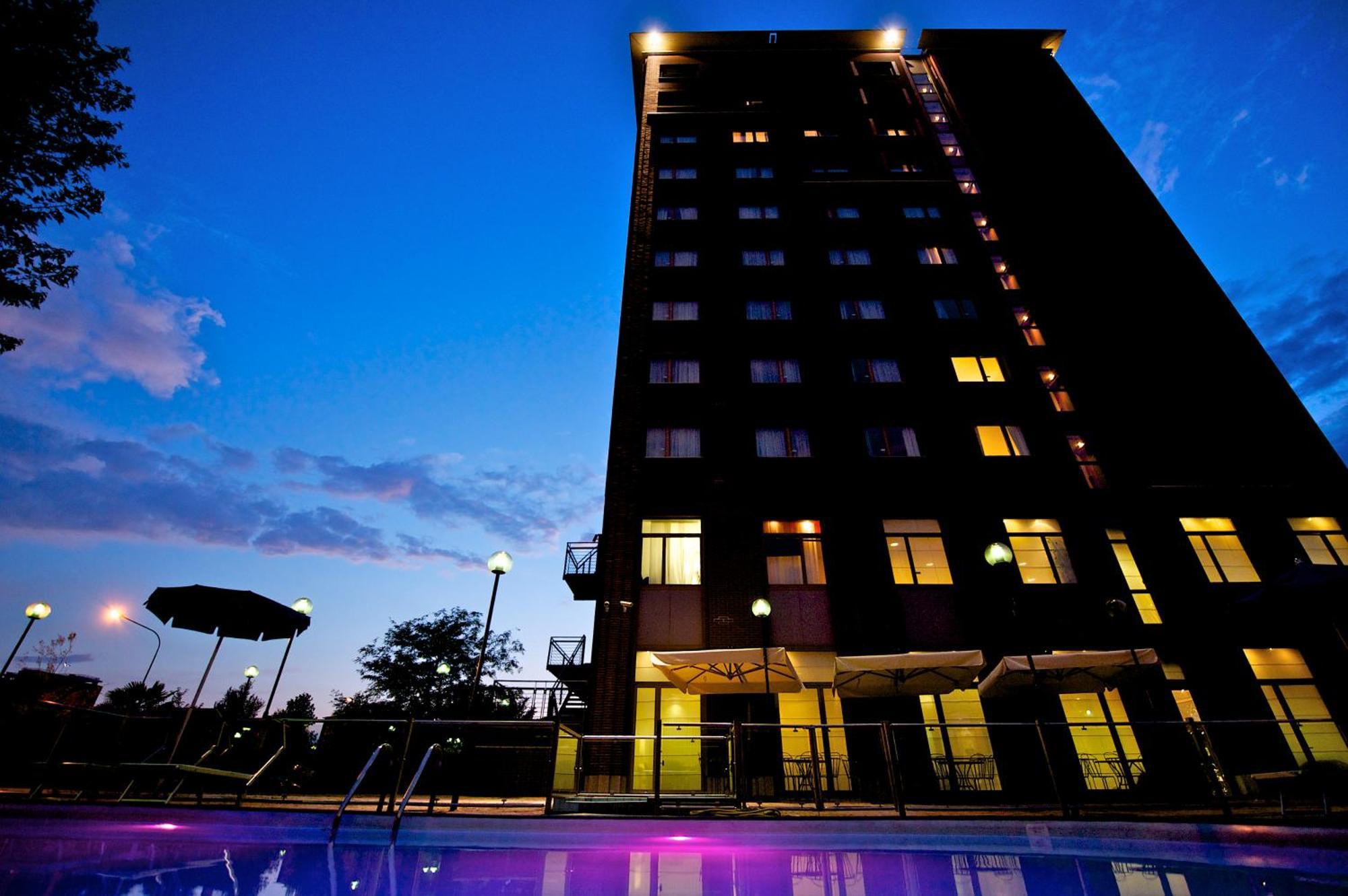 Novotel Torino Corso Giulio Cesare Eksteriør bilde