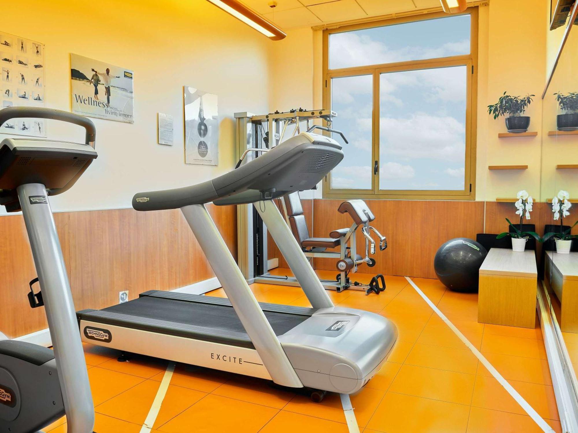 Novotel Torino Corso Giulio Cesare Eksteriør bilde