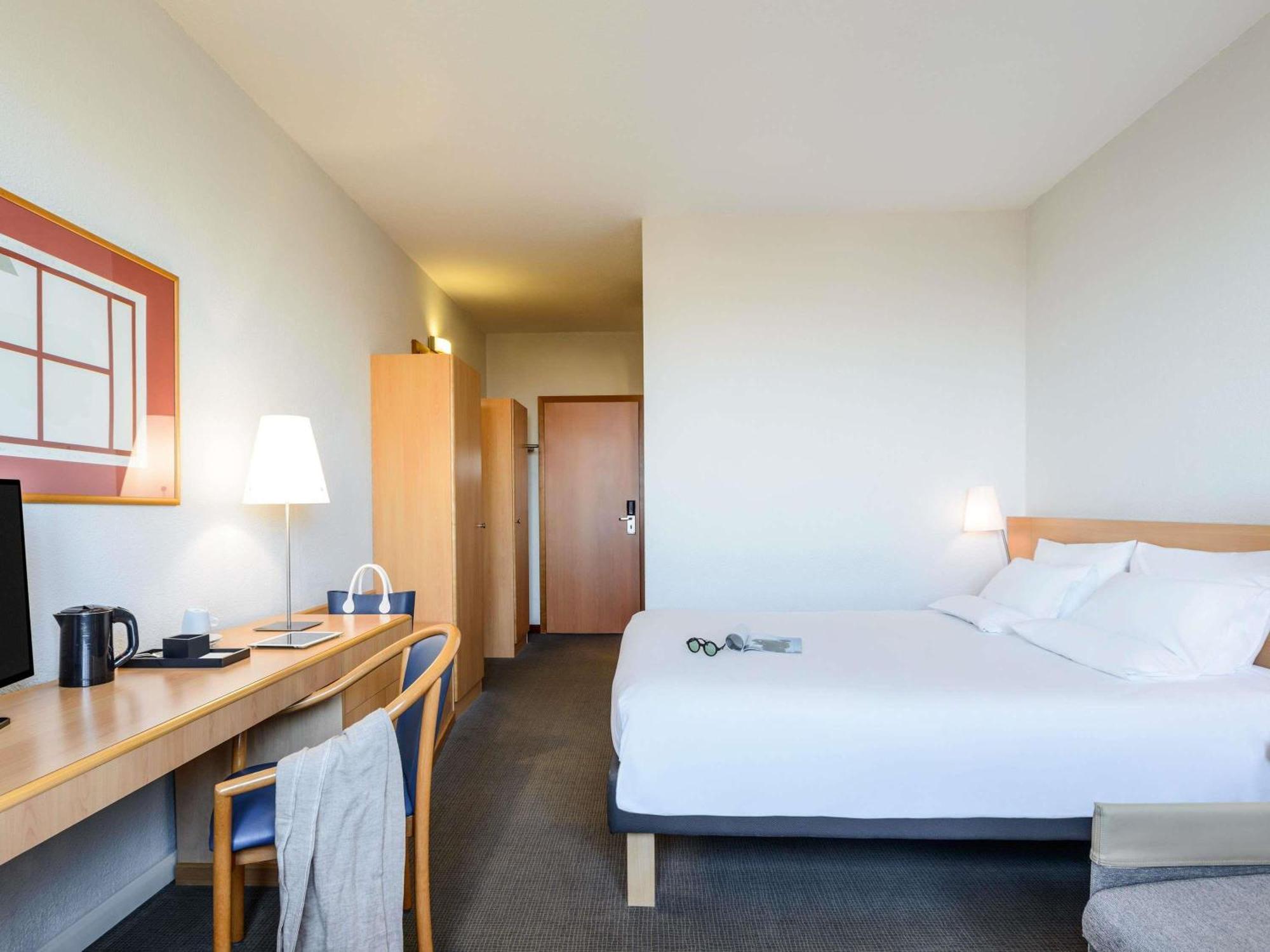 Novotel Torino Corso Giulio Cesare Eksteriør bilde