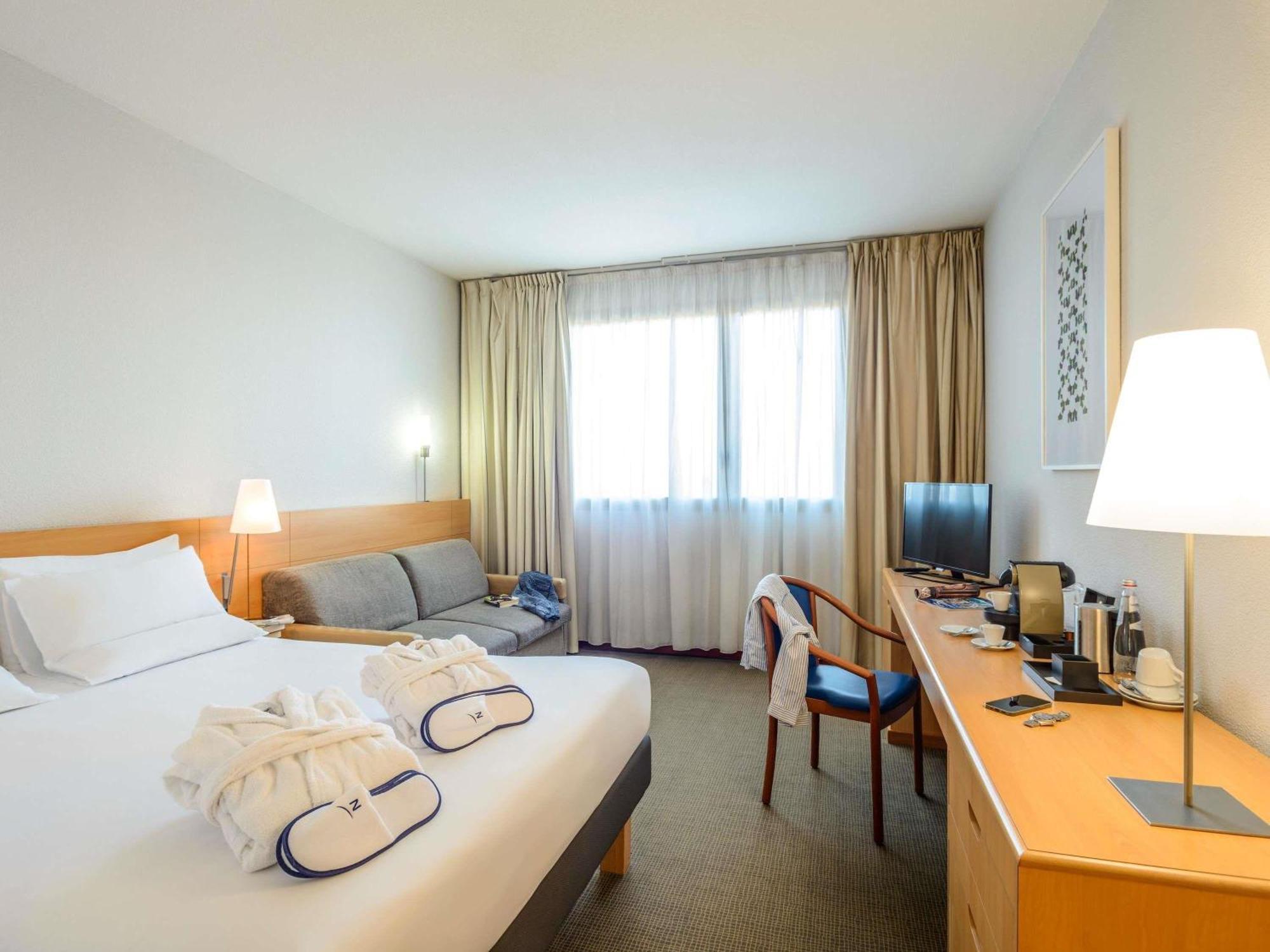 Novotel Torino Corso Giulio Cesare Eksteriør bilde