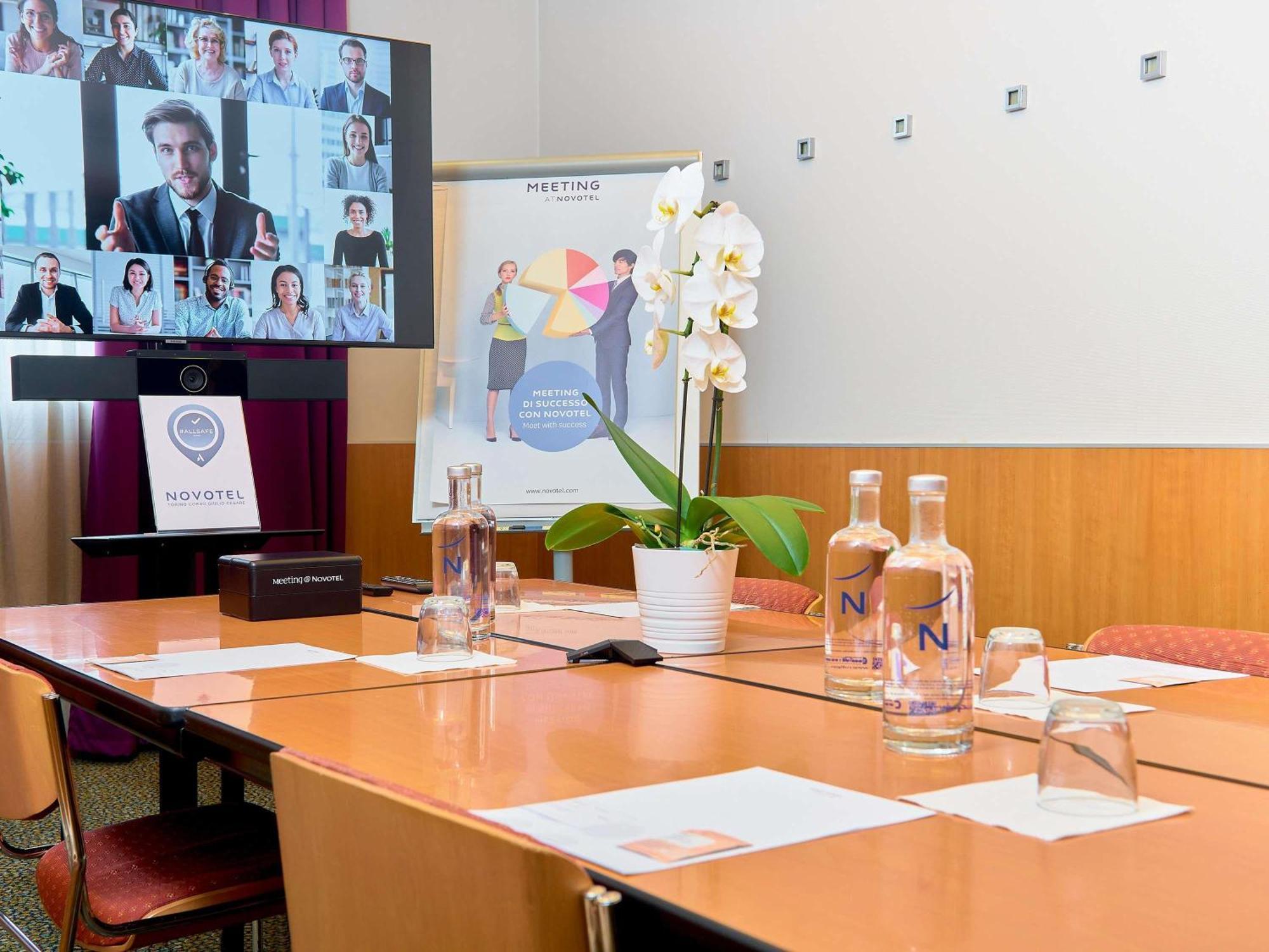 Novotel Torino Corso Giulio Cesare Eksteriør bilde