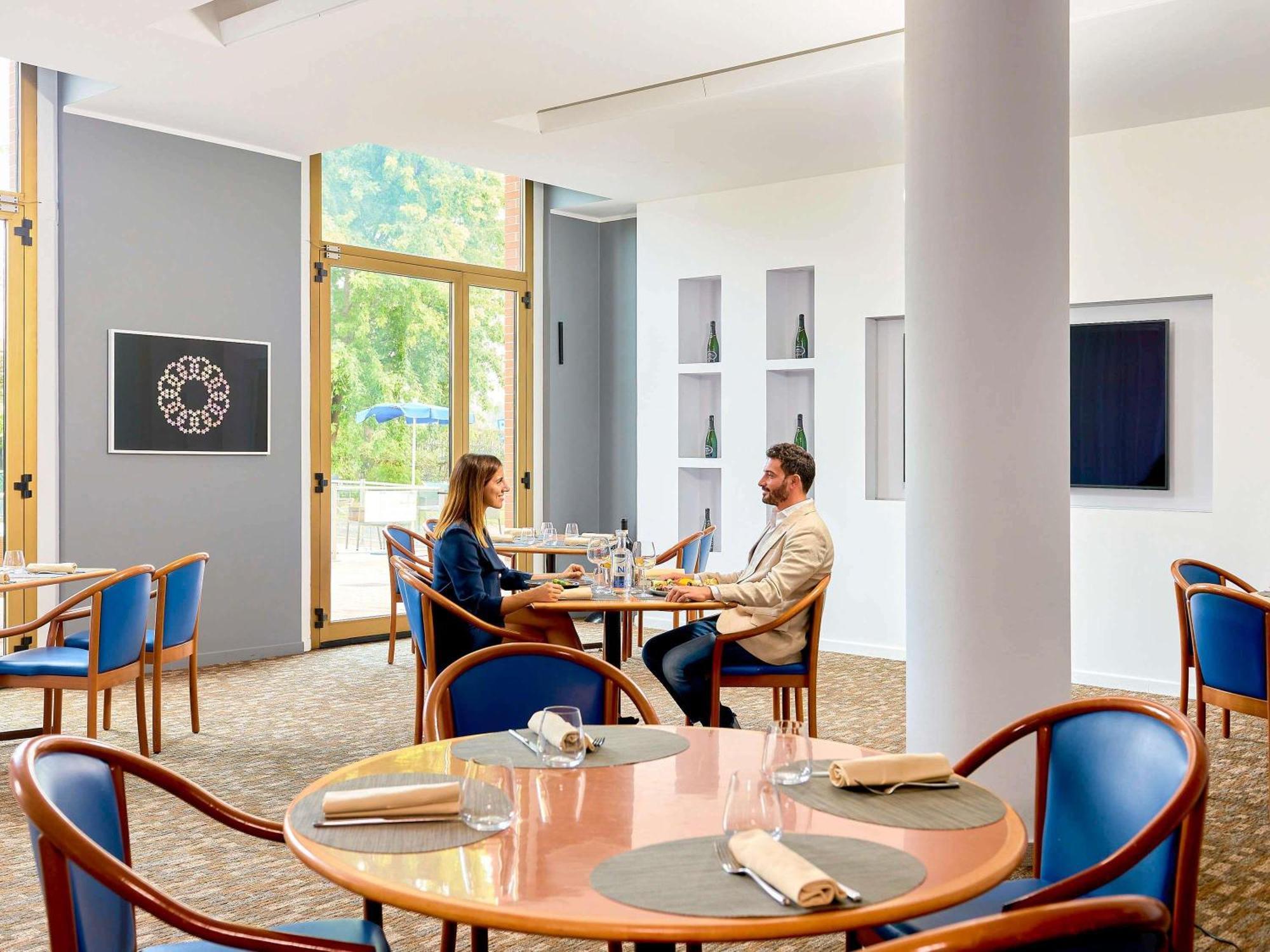 Novotel Torino Corso Giulio Cesare Eksteriør bilde